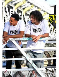 BLACK AND WHITE  –  T-SHIRT